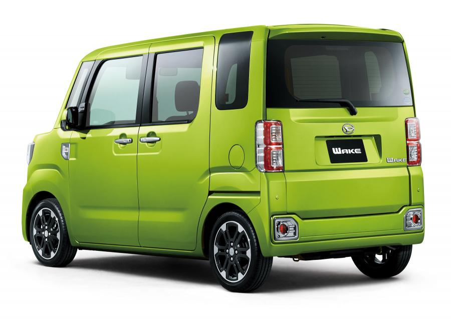  Daihatsu Wake 2016 года  (фото 2 из 3)